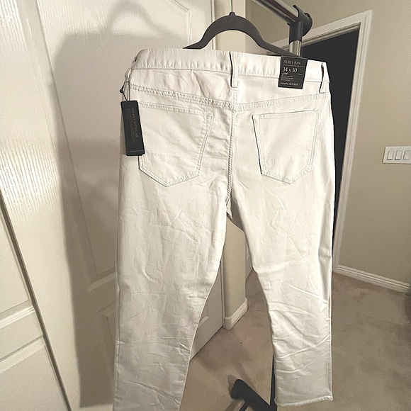 Banana Republic Travel Jean for men - Picture 1 of 7